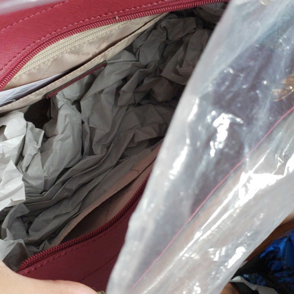 Sold Red leather sholder purses - Picture 4 of 4